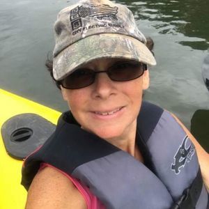 Meet your Posher, Nora